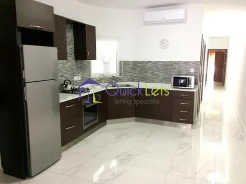 2 bedroom Maisonette to rent in Marsaskala