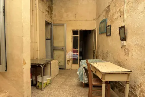 2 Bedroom Town House For Sale in Naxxar