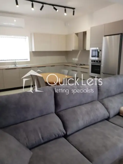 3 bedroom Terraced House to rent in Mosta