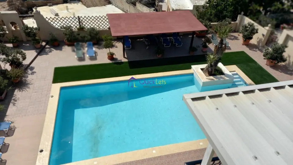 2 bedroom Penthouse to rent in Mellieha