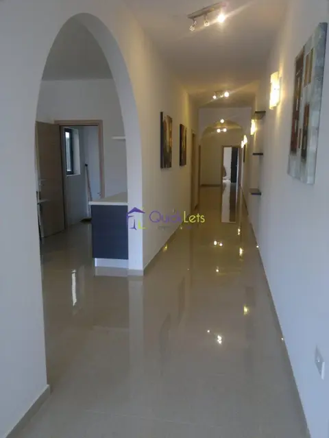 3 bedroom Apartment to rent in St. Julians