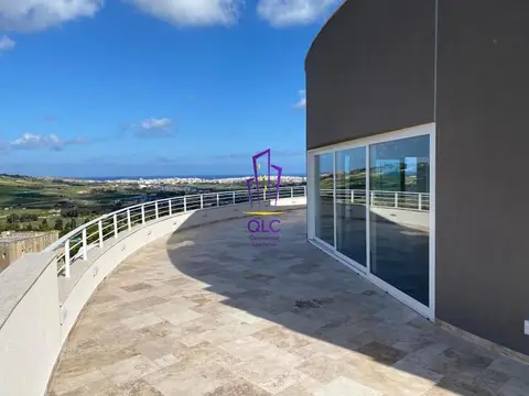 Office to rent in Mosta