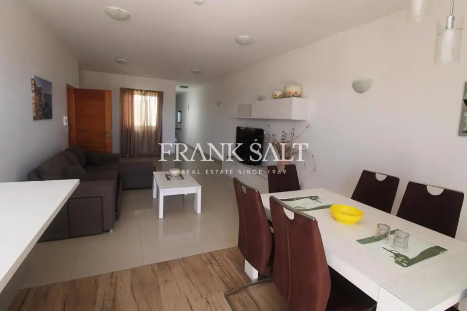 Fgura, Furnished Apartment