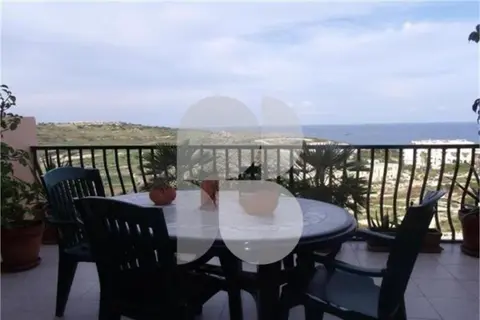 3 Bedroom Apartment To Rent in Xemxija