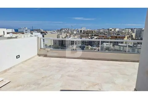2 Bedroom Penthouse To Rent in Bugibba