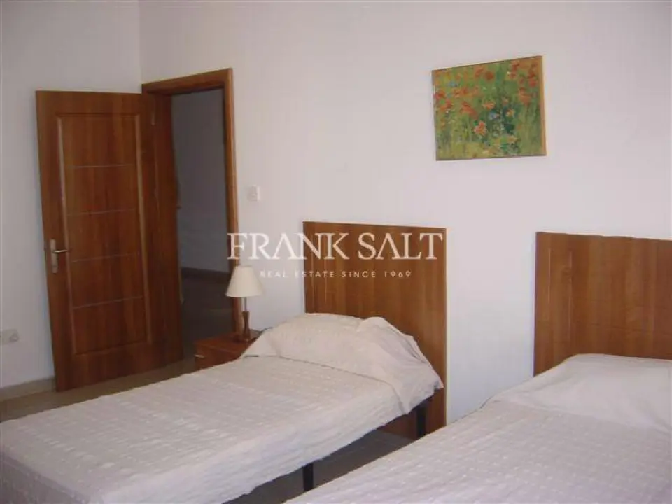 Swieqi, Furnished Apartment