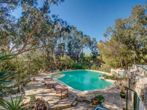 5 bedroom Bungalow to rent in San Gwann