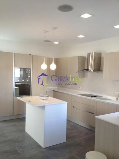 2 bedroom Penthouse to rent in Swieqi