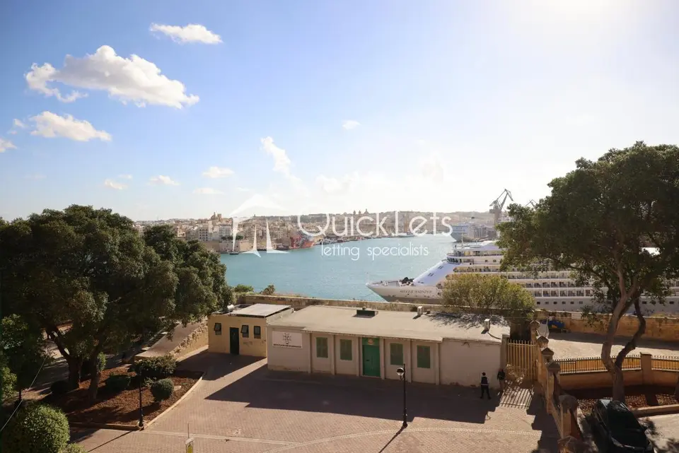 3 bedroom Apartment to rent in Floriana