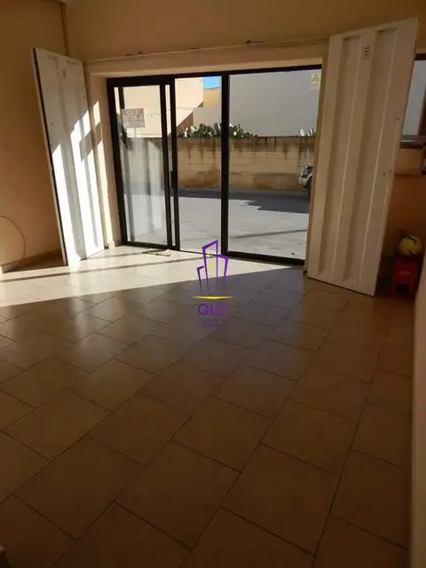 Office to rent in Qrendi