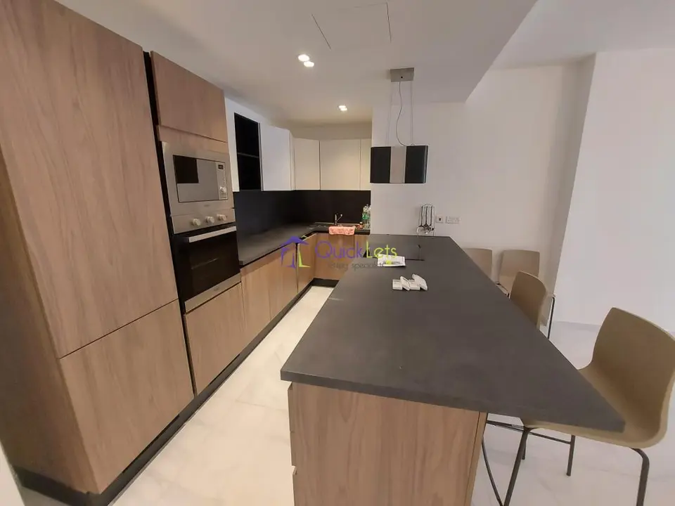 3 bedroom Maisonette to rent in Mosta