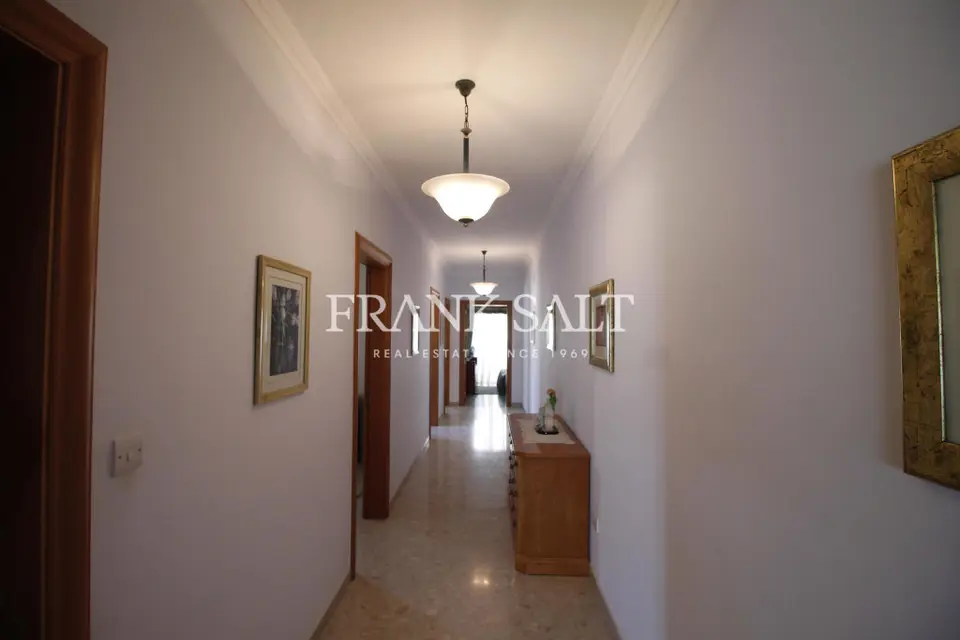 Qawra, Furnished Penthouse