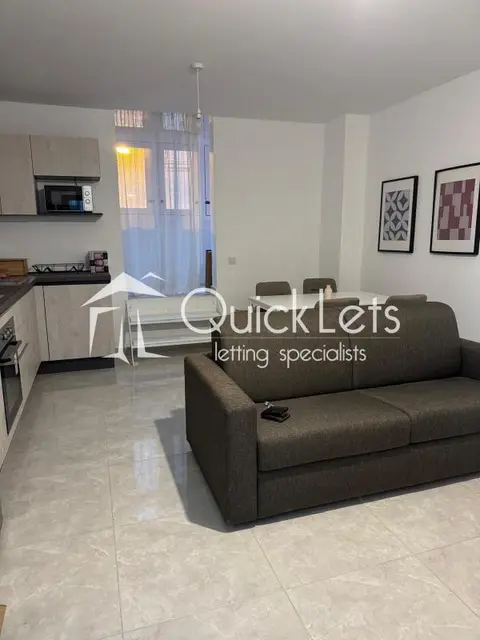 2 bedroom Maisonette to rent in Gzira
