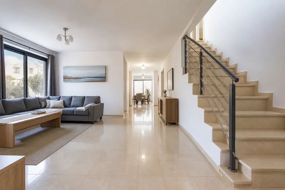 4-bed maisonette to rent in Mosta