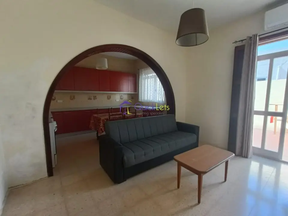 1 bedroom Maisonette to rent in Zabbar