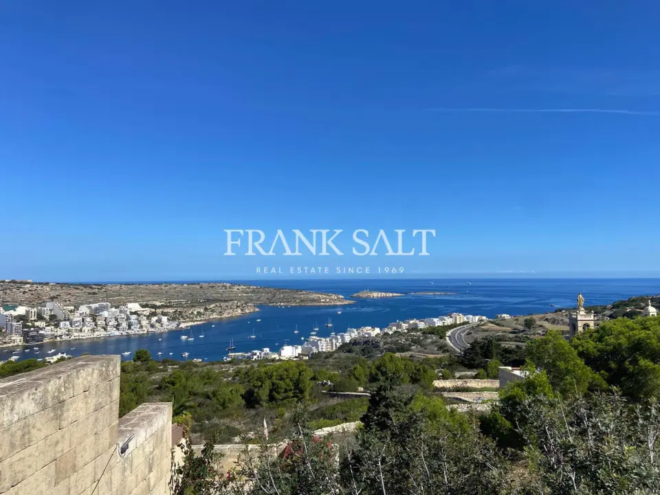 Wardija, Furnished Maisonette