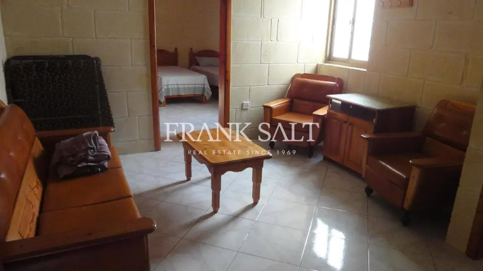 Gharb, Furnished Town House