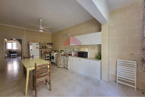 2 Bedroom Apartment For Sale in Gozo - Ghajnsielem