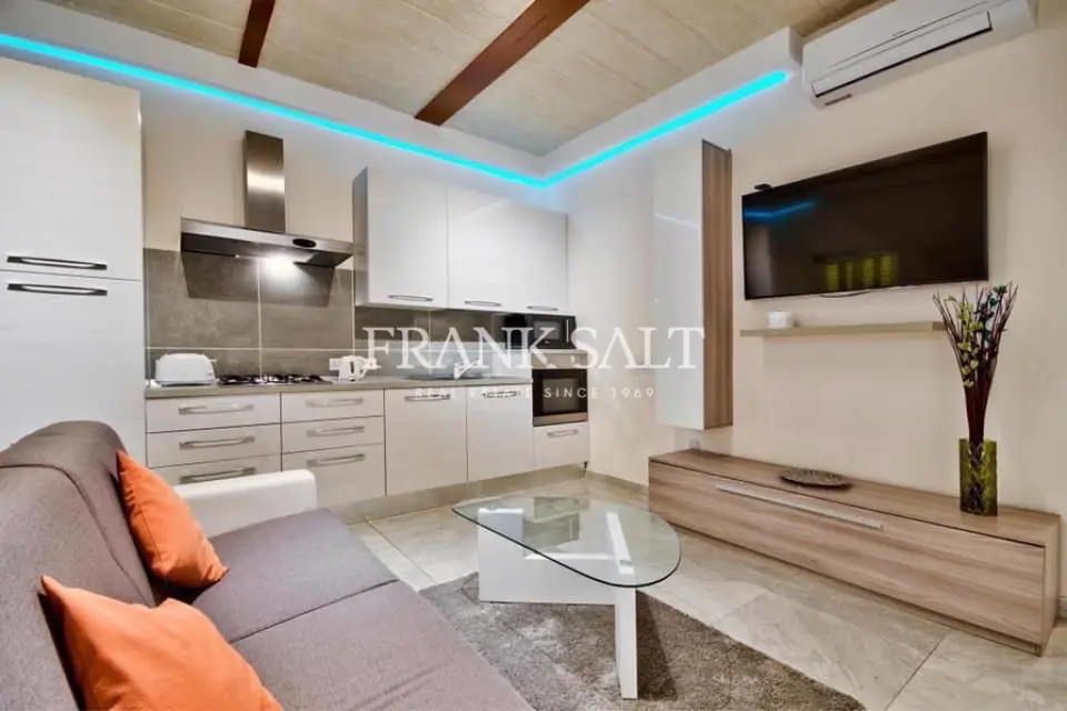 St Julians, Maisonette