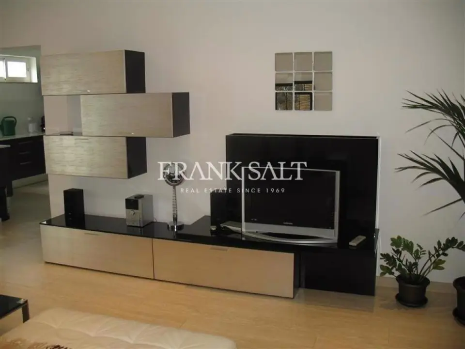 St Julians, Furnished Semi-detached Villa