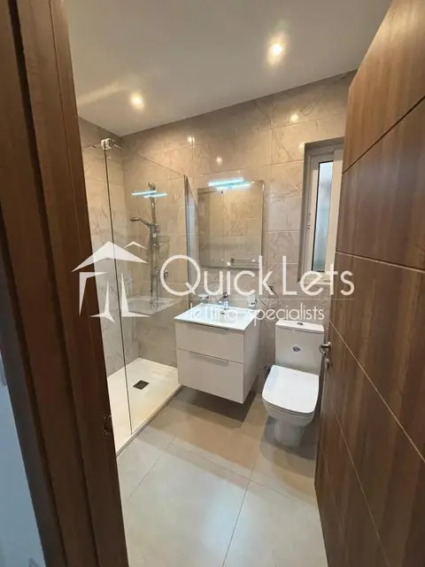 2 bedroom Apartment to rent in Marsaskala