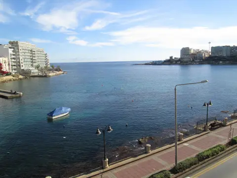 2 bedroom Apartment to rent in St. Julians