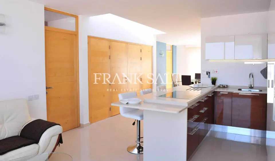 St Julians, Penthouse