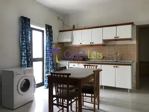 2 bedroom Apartment to rent in Marsaskala