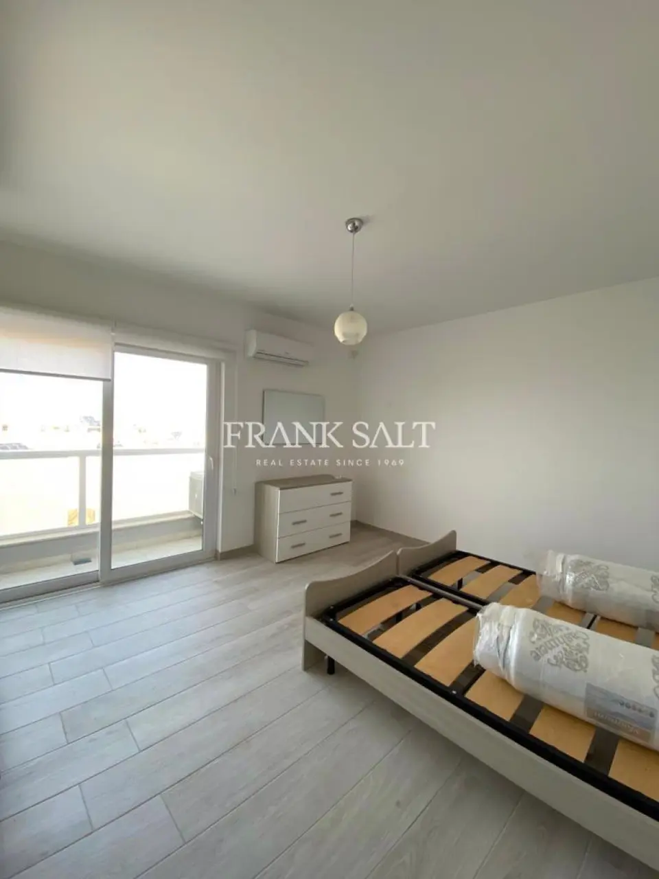 Xghajra, Furnished Apartment