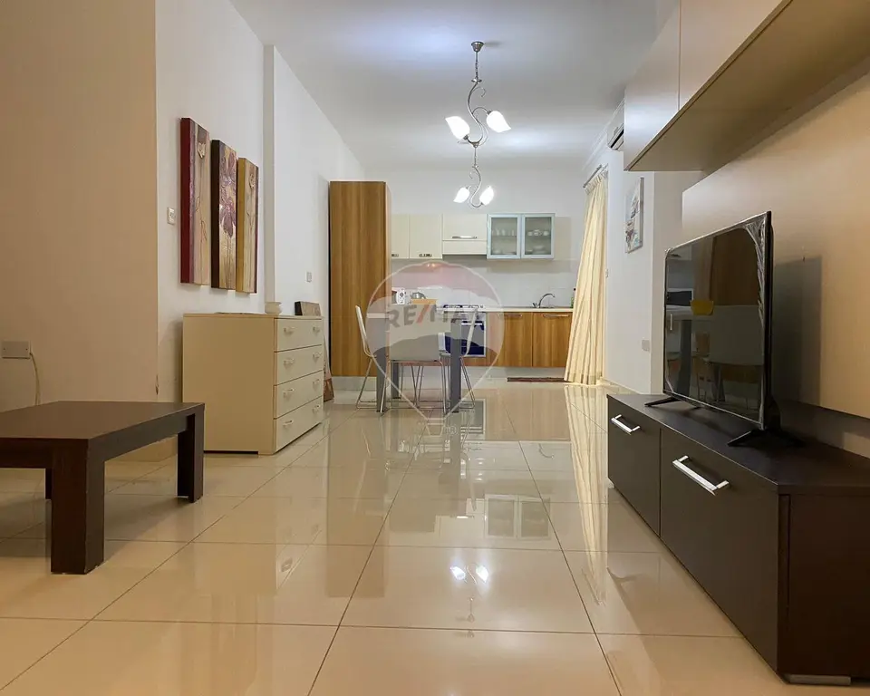 2 bedroom Maisonette to rent in Gzira