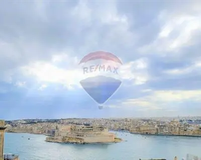 2 bedroom Townhouse to rent in Valletta