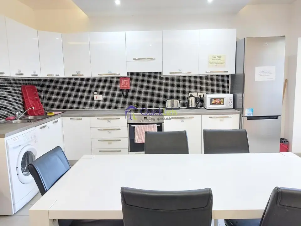 4 bedroom Apartment to rent in Sliema