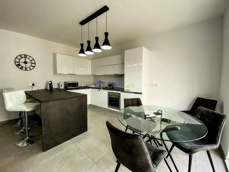 2 bedroom Apartment to rent in Sliema