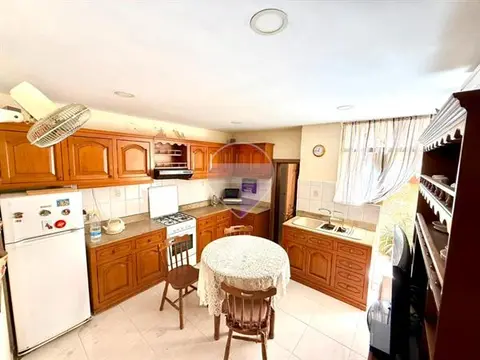 4 bedroom Townhouse for sale in Paola