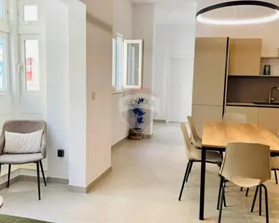 2 bedroom Penthouse to rent in Gzira