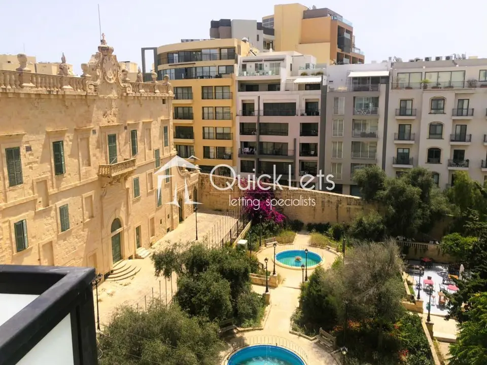 1 bedroom Penthouse to rent in St. Julians